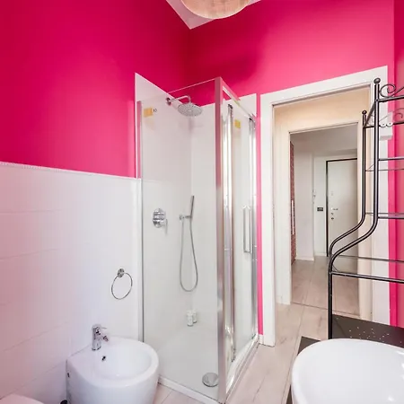Guest Planet - Pretty Studio Dergano M3 Milan